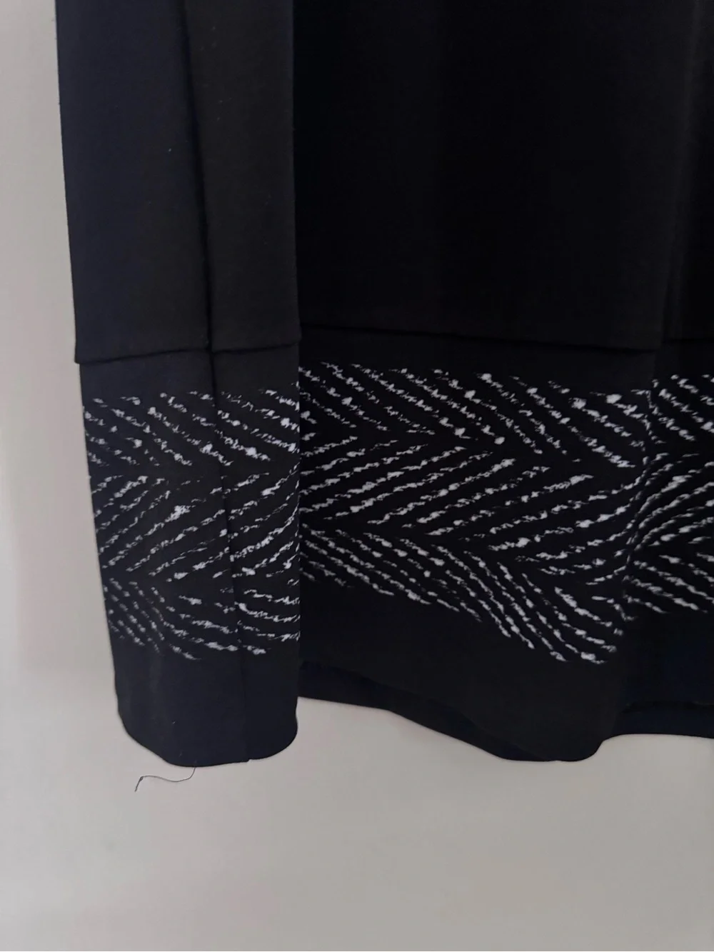 Michael Kors Classic Black Short-Sleeve Shift Dress with Embellished Hem